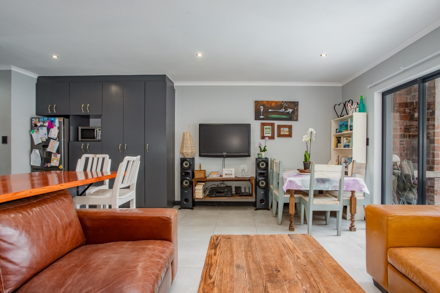 3 Bedroom Property for Sale in De Zoete Inval Western Cape